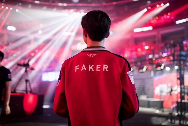 【数据前瞻】 JD Gaming vs Bilibili Gaming Ruler和Elk的大对决